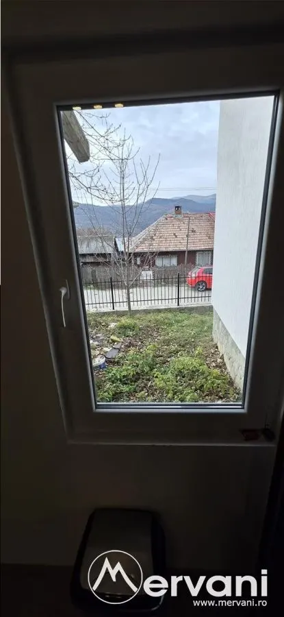 Vila de vacanta cu 4 camere de vanzare in Valea Doftanei - foto 17