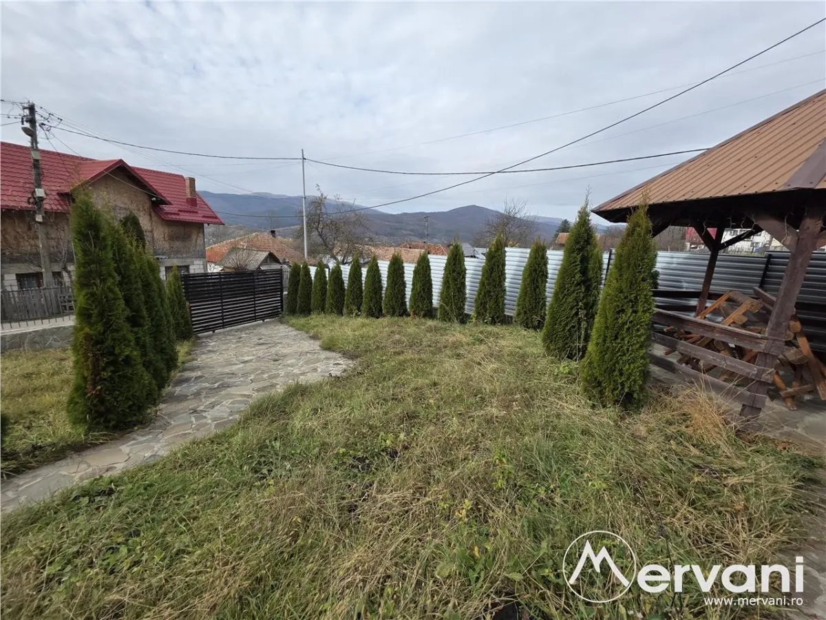Vila de vacanta cu 4 camere de vanzare in Valea Doftanei - foto 10