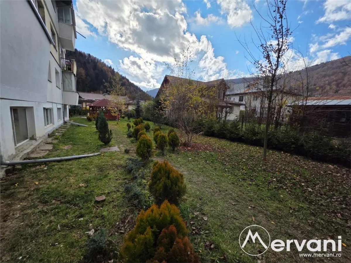 Apartament de vanzare cu 2 camere in Azuga - foto 14