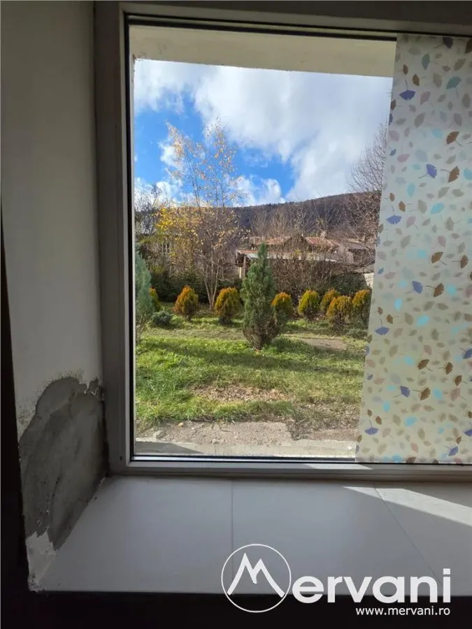 Apartament de vanzare cu 2 camere in Azuga - foto 3