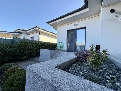 Casa cu 4 camere de vanzare, 120 mp utili si 550 mp teren in Corunca - foto 3