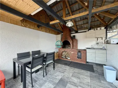 Casa cu 4 camere de vanzare, 120 mp utili si 550 mp teren in Corunca - foto 8