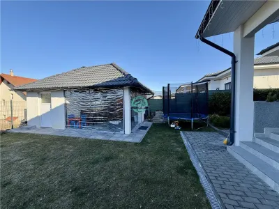 Casa cu 4 camere de vanzare, 120 mp utili si 550 mp teren in Corunca - foto 10