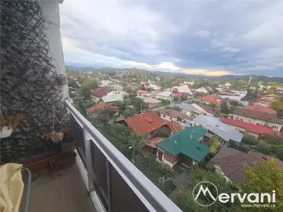 Apartament cu 3 camere de vanzare in Campina - Zona Cuza - foto 16
