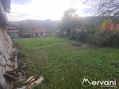 Casa batraneasca cu teren (4.910 mp) la Alunis - foto 20