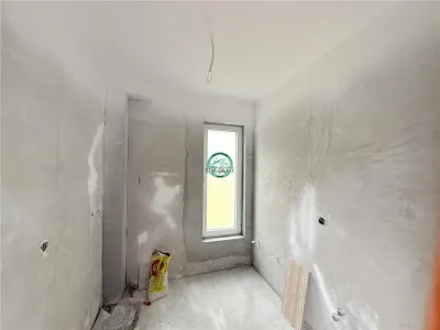 Vand casa cu 4 camere, 2 bai, suprafata utila 140 si teren 500 mp - foto 16