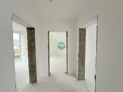 Vand casa cu 4 camere, 2 bai, suprafata utila 140 si teren 500 mp - foto 19
