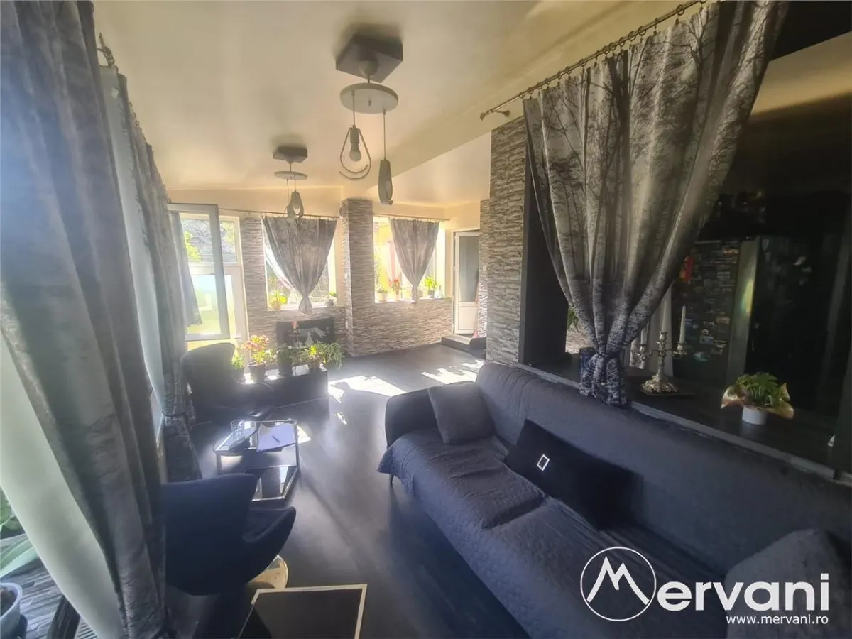 Casa e vanzare in Campina, zona Central - foto 8
