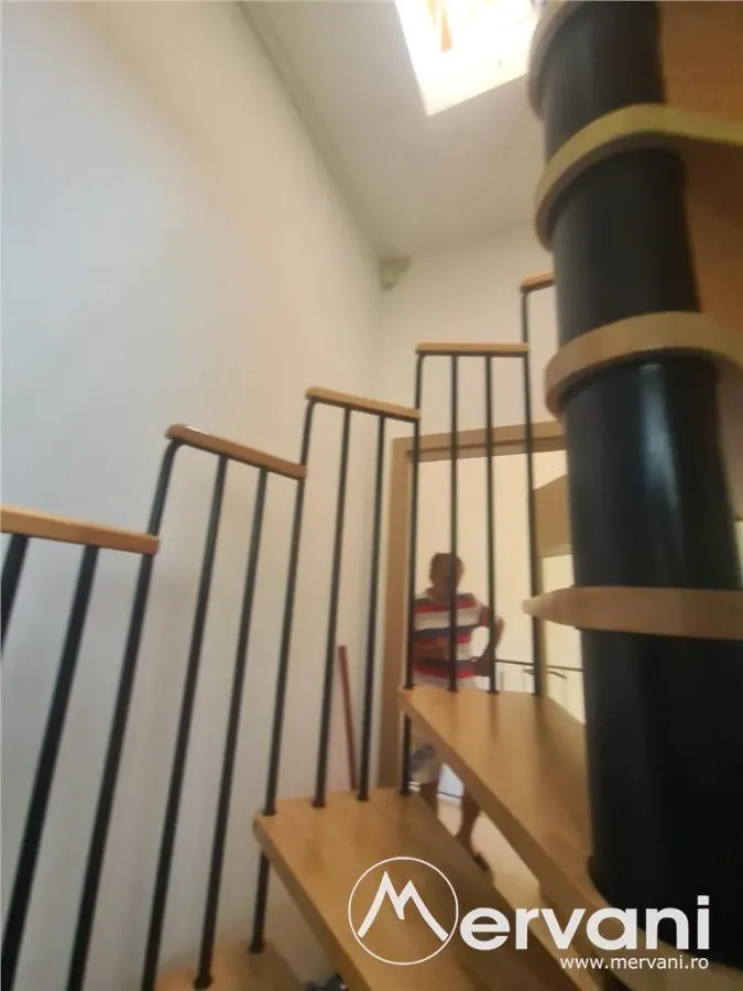 Vila de vanzare cu 6 camere in Cornu (teren 6.600 mp) - foto 19
