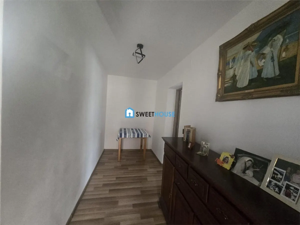 Spatiu Liniste si Libertate la poalele Muntilor - foto 13