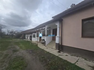 Spatiu Liniste si Libertate la poalele Muntilor - foto 20