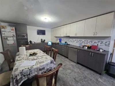 Spatiu Liniste si Libertate la poalele Muntilor - foto 6