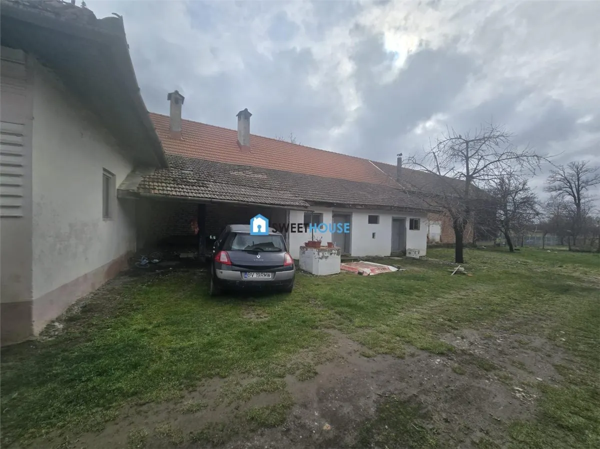 Spatiu Liniste si Libertate la poalele Muntilor - foto 8