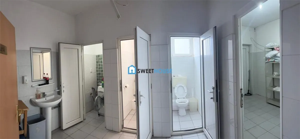 Hotel de vanzare in inima Branului - foto 12