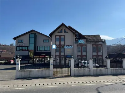 Hotel de vanzare in inima Branului - foto 4