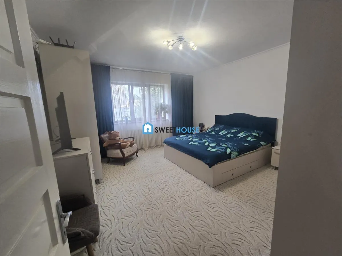 Casa cu 3 camere Str Negoiu Fagaras - foto 4