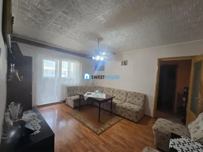 Spatiu Lumina si Panorama Orasului 4 camere B-dul Unirii Fagaras - foto 2