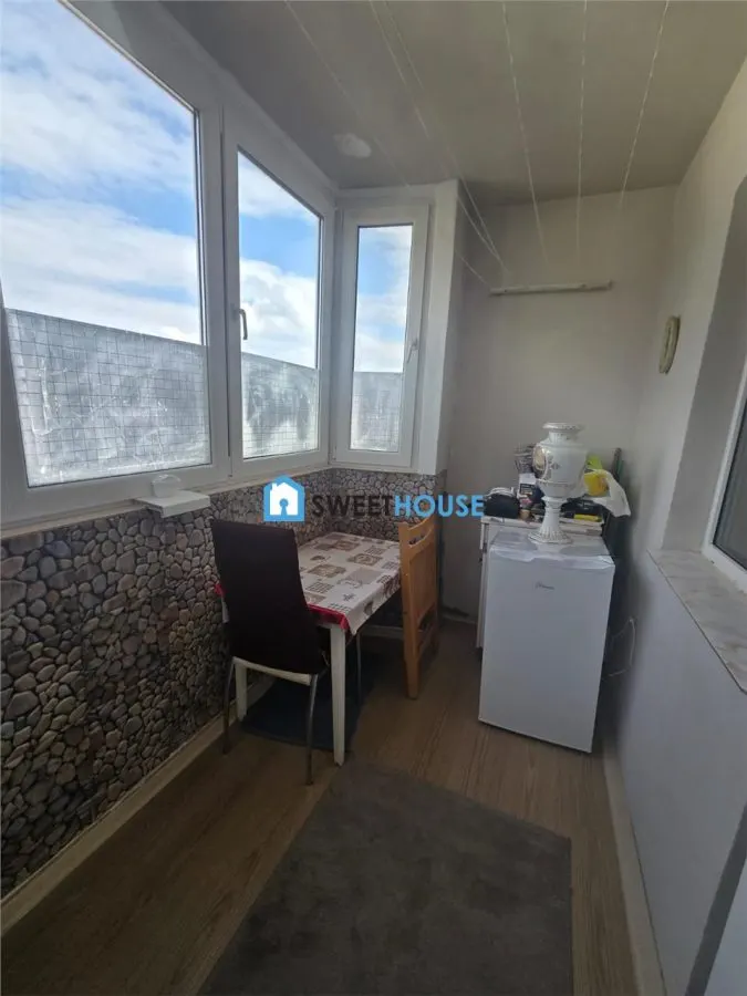 Spatiu Lumina si Panorama Orasului 4 camere B-dul Unirii Fagaras - foto 5
