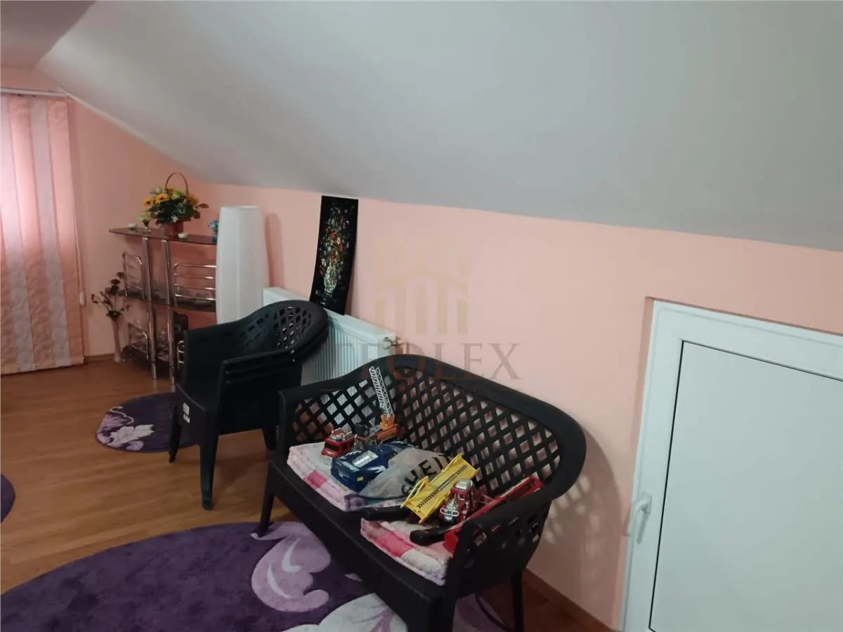 DE VANZARE VILA CARTIER DEAL BARLAD SUPERBA - foto 3