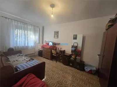 Apartament cu trei camere parter - foto 2