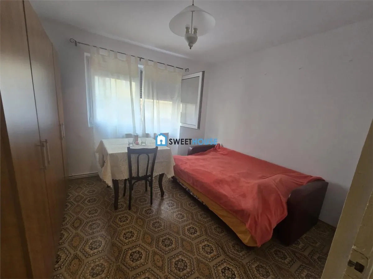 Apartament cu trei camere parter - foto 7