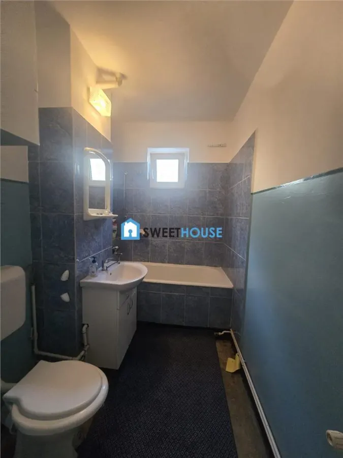 Apartament cu trei camere parter - foto 8