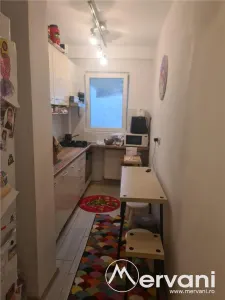 Apartament cu 3 camere de vanzare in Campina - Zona Cuza - foto 9