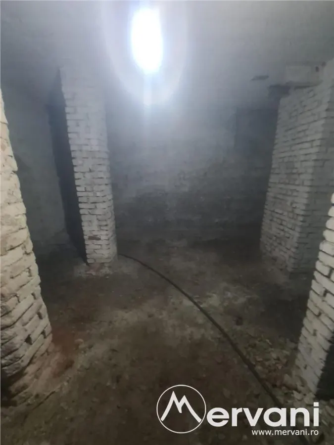 Casa de vanzare in Campina (spatiu comercial) - Zona Bobalna - foto 13