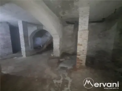 Casa de vanzare in Campina (spatiu comercial) - Zona Bobalna - foto 14