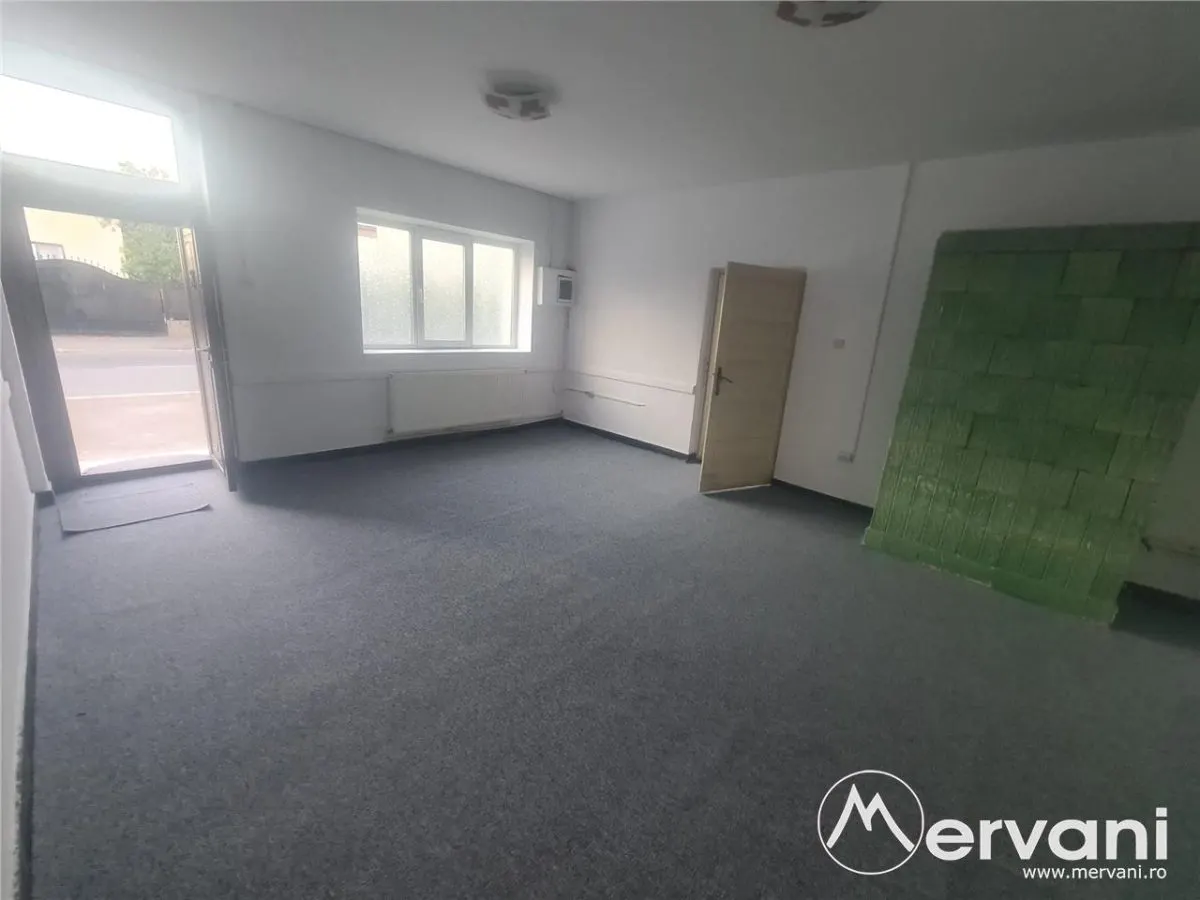 Casa de vanzare in Campina (spatiu comercial) - Zona Bobalna - foto 6