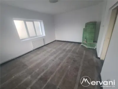 Casa de vanzare in Campina (spatiu comercial) - Zona Bobalna - foto 9