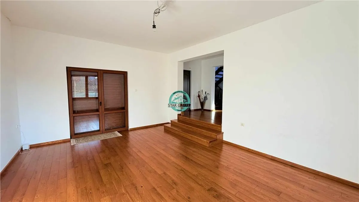Casa de vanzare cu 4 camere, 4 bai, teren 1540mp - Sangeorgiu de Mures - foto 13