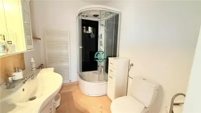 Casa de vanzare cu 4 camere, 4 bai, teren 1540mp - Sangeorgiu de Mures - foto 9