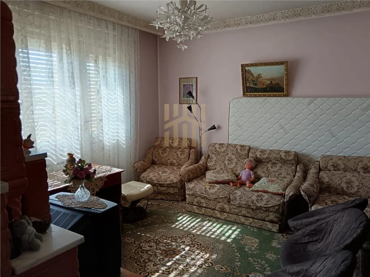 DE VANZARE VILA, CENTRAL, BÂRLAD - foto 18