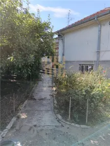 DE VANZARE VILA, CENTRAL, BÂRLAD - foto 3