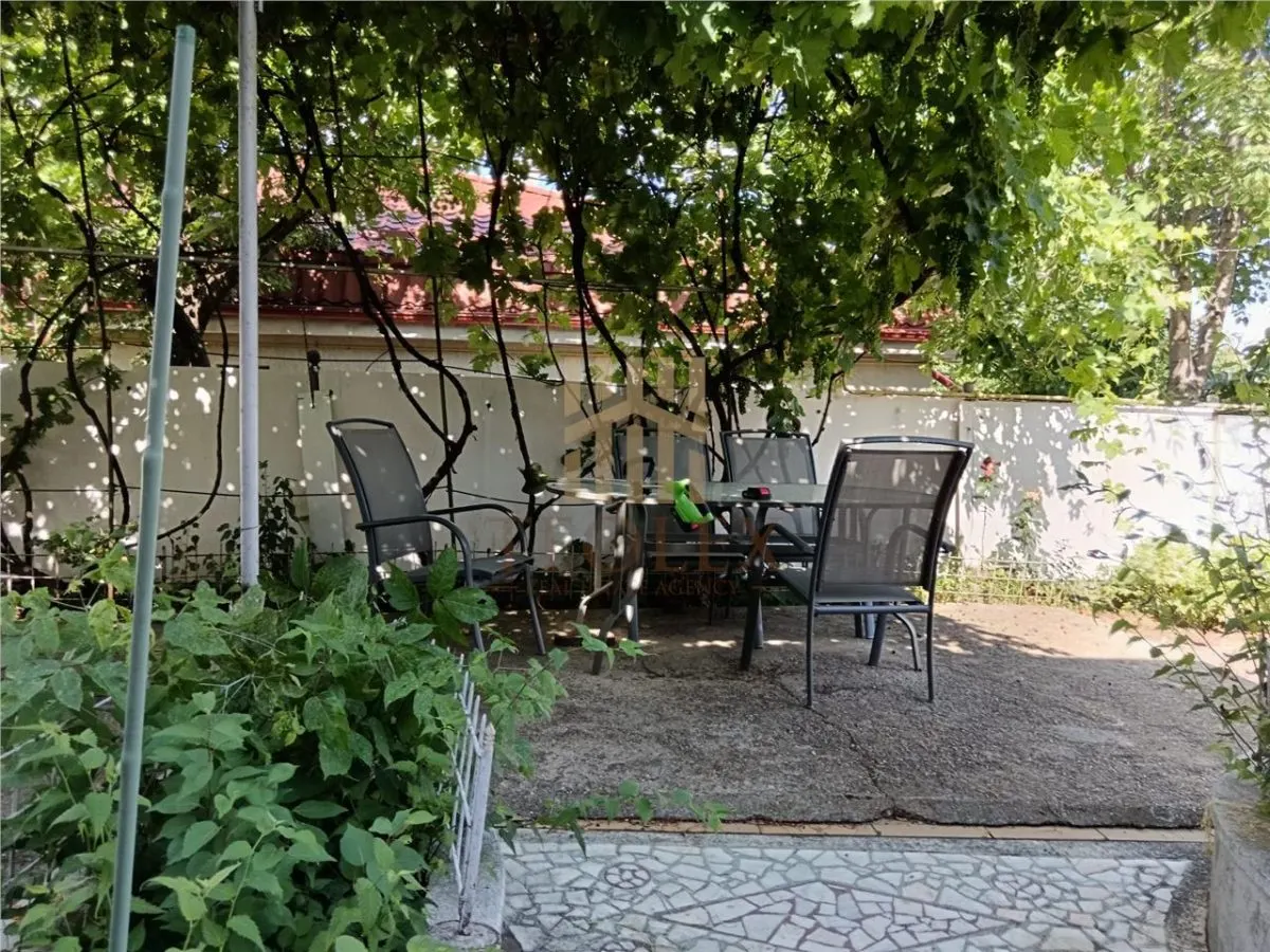 DE VANZARE VILA, CENTRAL, BÂRLAD - foto 22