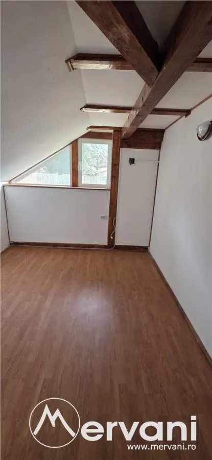 Vila cu 5 camere de vanzare in Busteni - foto 9