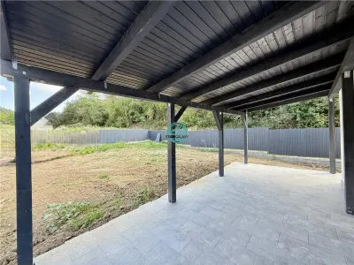 Casa noua cu 5 camere de vanzare semifinisata, teren 500 mp in Corunca - foto 4