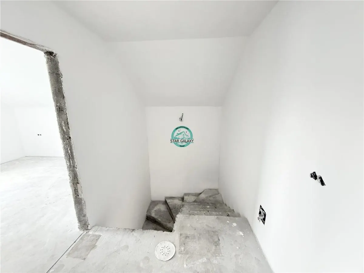 Casa noua cu 5 camere de vanzare semifinisata, teren 500 mp in Corunca - foto 6