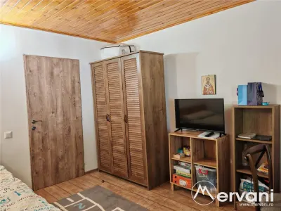 Apartament cu 4 camere de vanzare in Busteni - foto 19