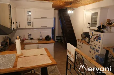 Apartament cu 4 camere de vanzare in Busteni - foto 48