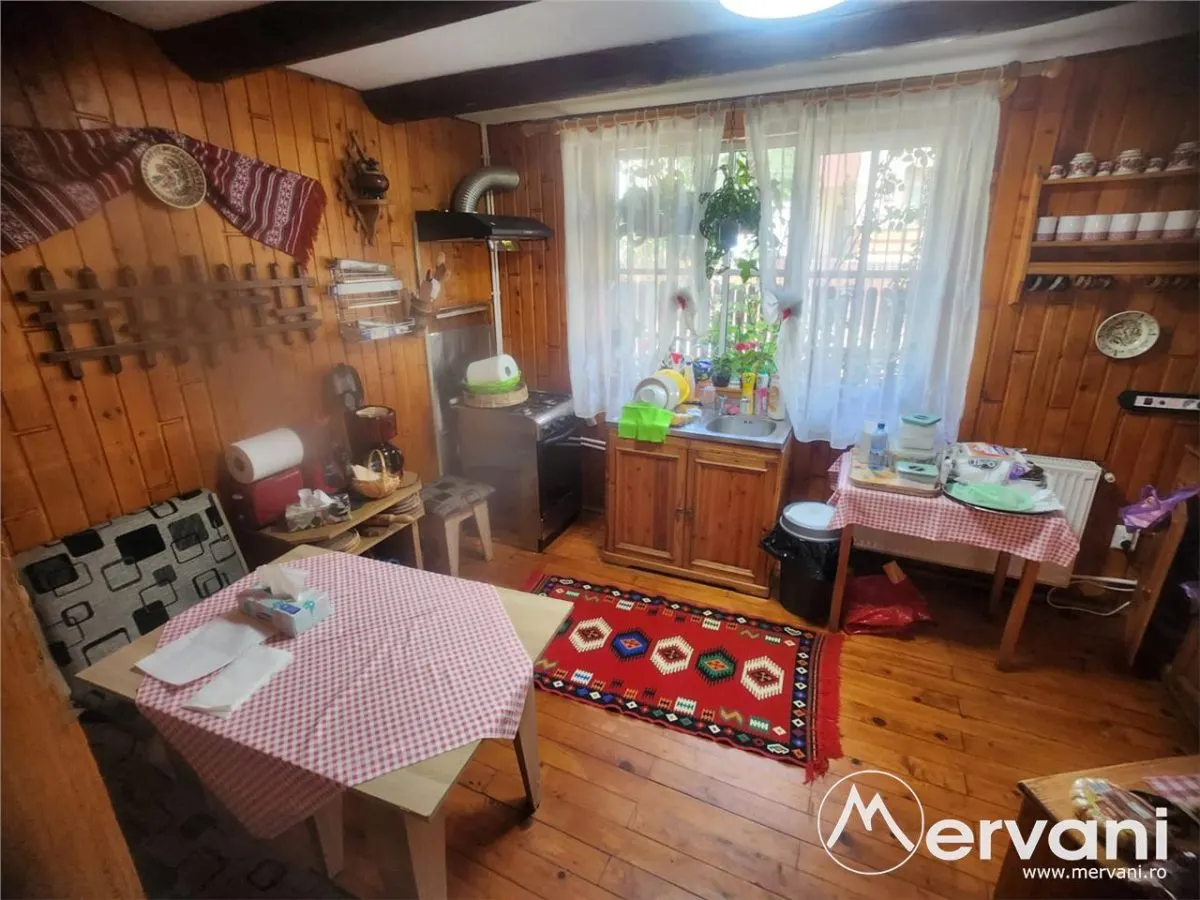 Vila de vacanta de vanzare in Busteni - Zona Zamora - foto 11
