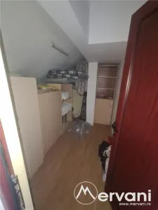 De vanzare Pensiune in Busteni, central - foto 60