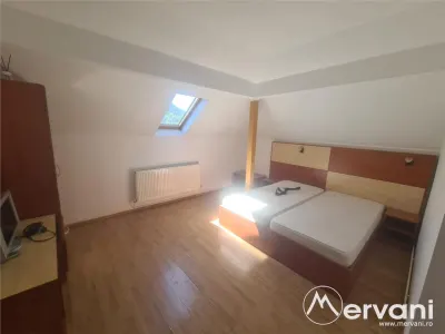 De vanzare Pensiune in Busteni, central - foto 76