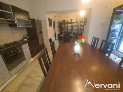 Vila de vanzare in Campina - Zona Lunca Mare - foto 13