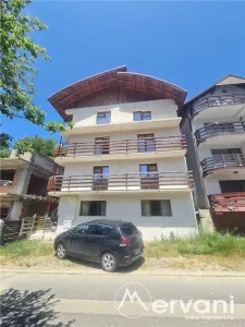 Pensiune de vanzare in Azuga - foto 2