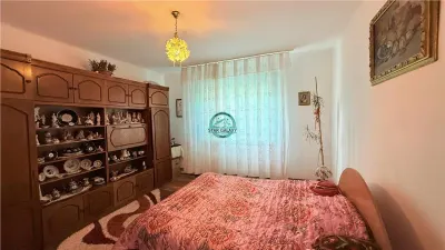 Vand casa cu 5 camere si teren 1040 mp in Toaca - foto 11