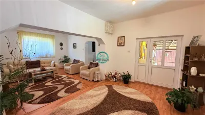Vand casa cu 5 camere si teren 1040 mp in Toaca - foto 7