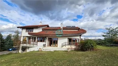 Vand casa de 380 mp, cu teren de 3500 mp in Sangeorgiu de Mures - foto 14