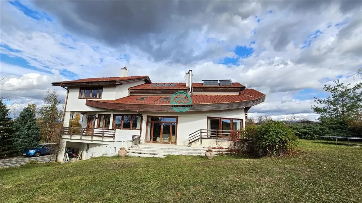 Vand casa de 380 mp, cu teren de 3500 mp in Sangeorgiu de Mures - foto 14
